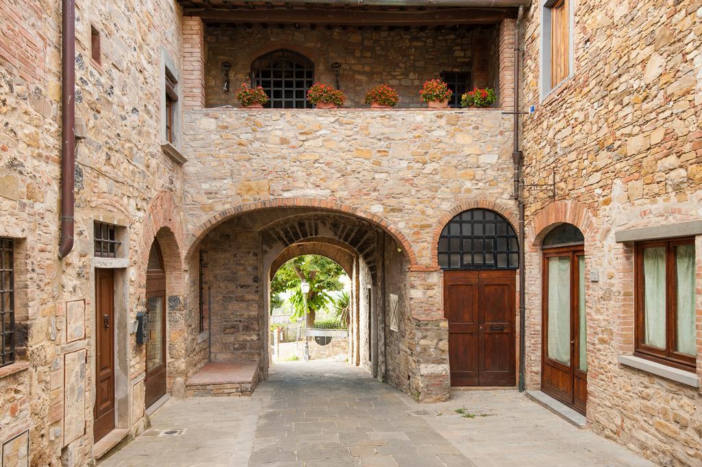 Palazzo Malaspina B&B San Donato in Poggio Exterior photo